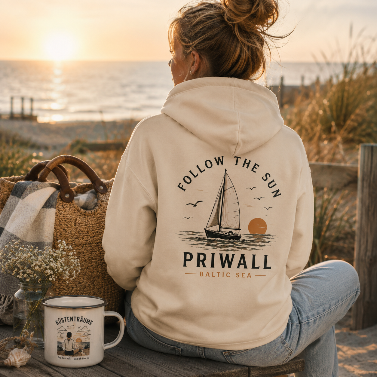 Priwall Follow The Sun Bio-Kapuzenpullover mit Rückenmotiv