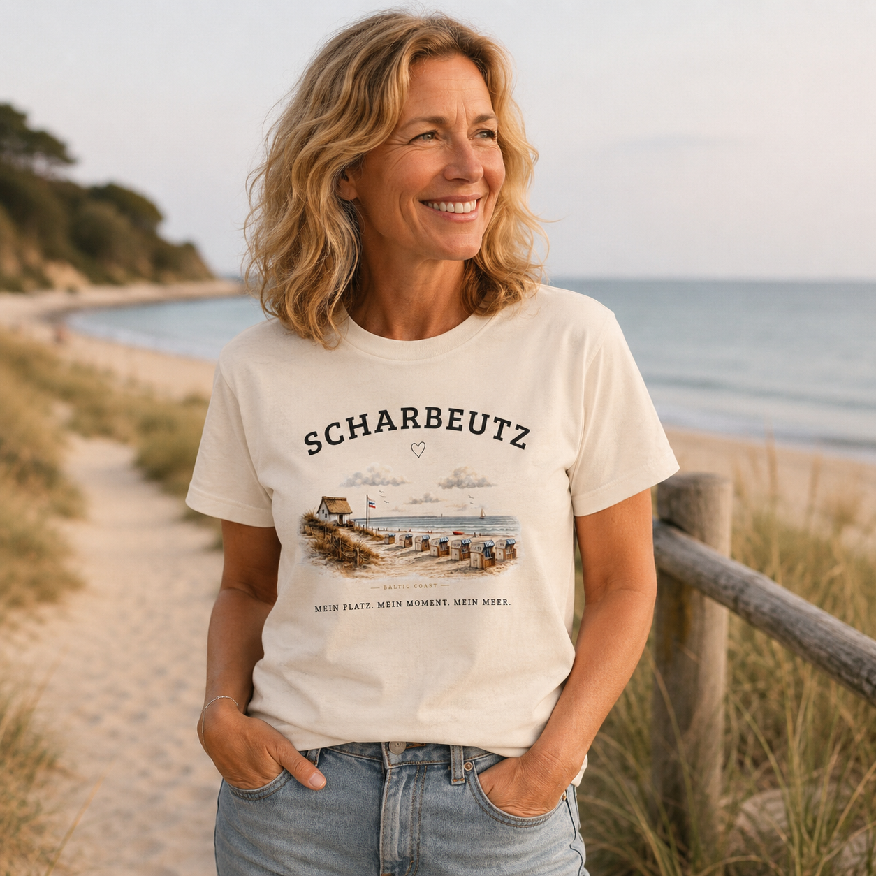 Scharbeutz Ostsee Shirt – Strandhaus am Meer – Bio T-Shirt Unisex