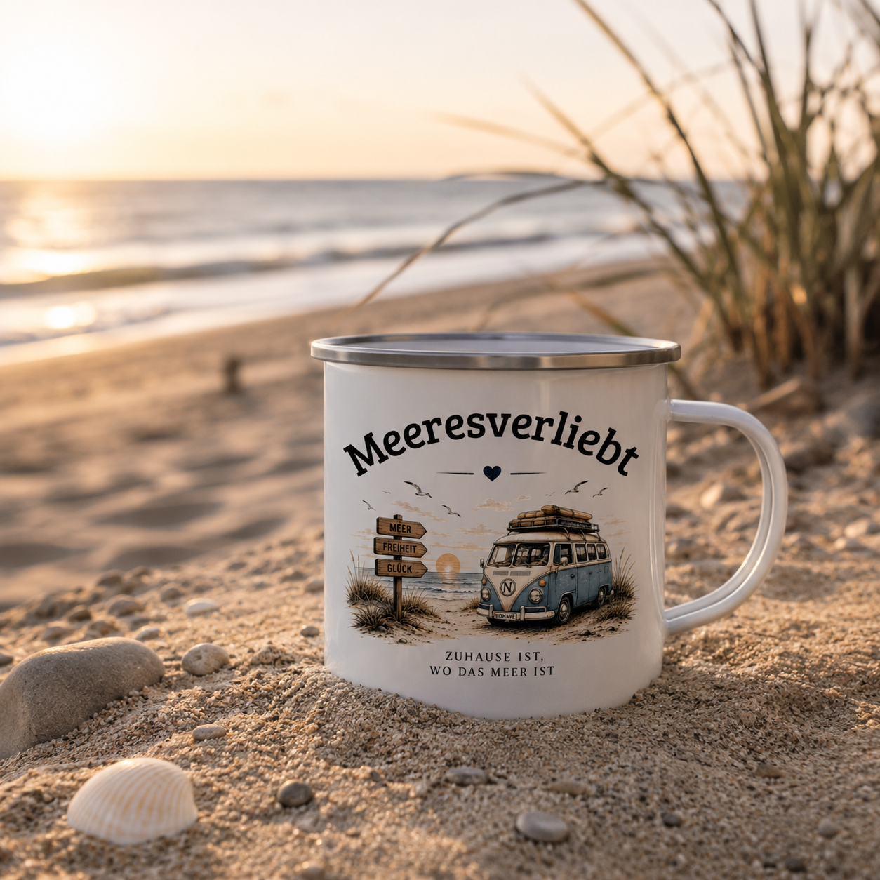 Meeresverliebt Emaille Tasse Bulli Vanlife Camping – Outdoor Becher Küstengefühl
