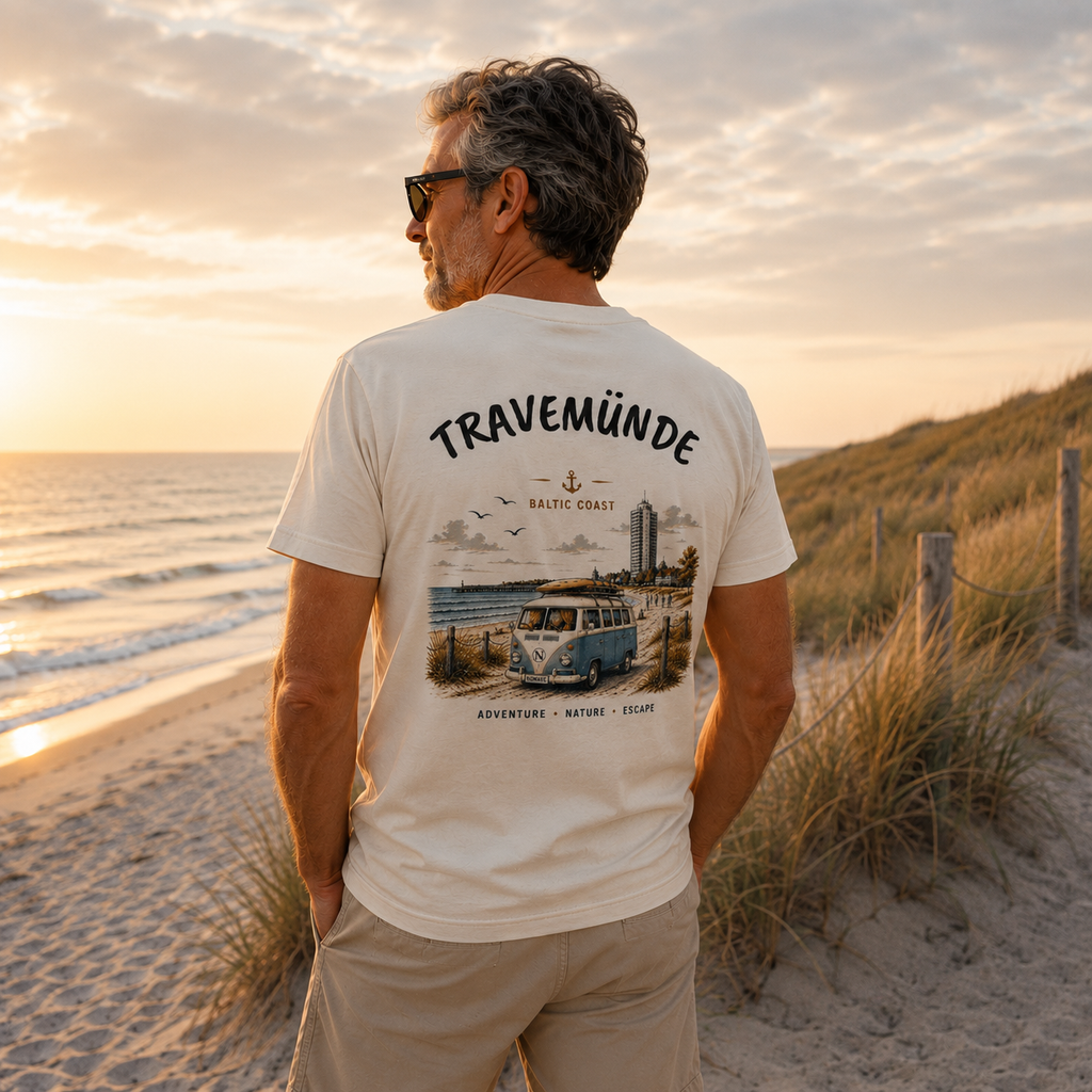 Travemünde Bulli Rückenprint – Bio T-Shirt Ostsee