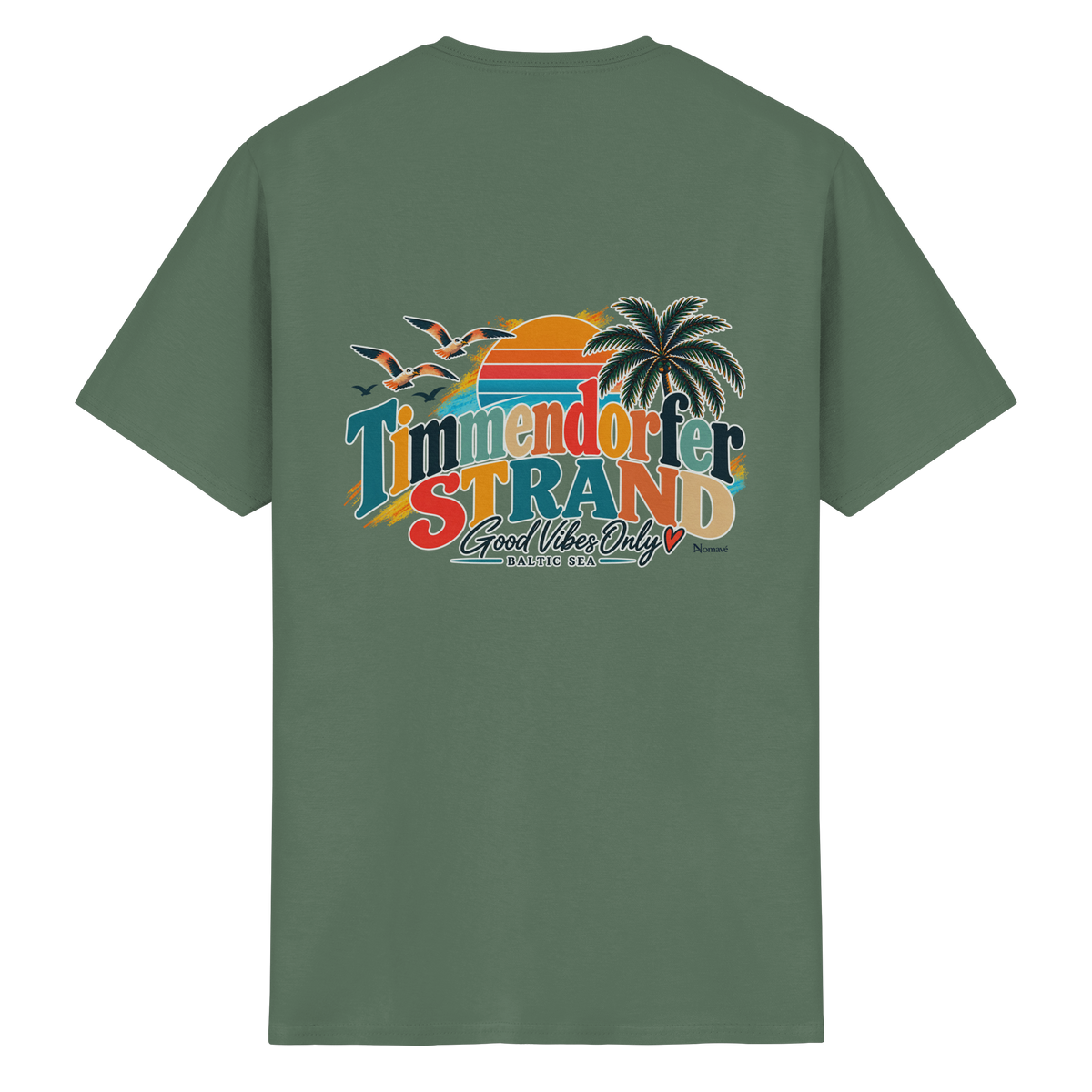 Essential T-Shirt in Military Green, Katalog-Rückansicht mit Timmendorfer-Strand-Good-Vibes-Only-Rückenprint.