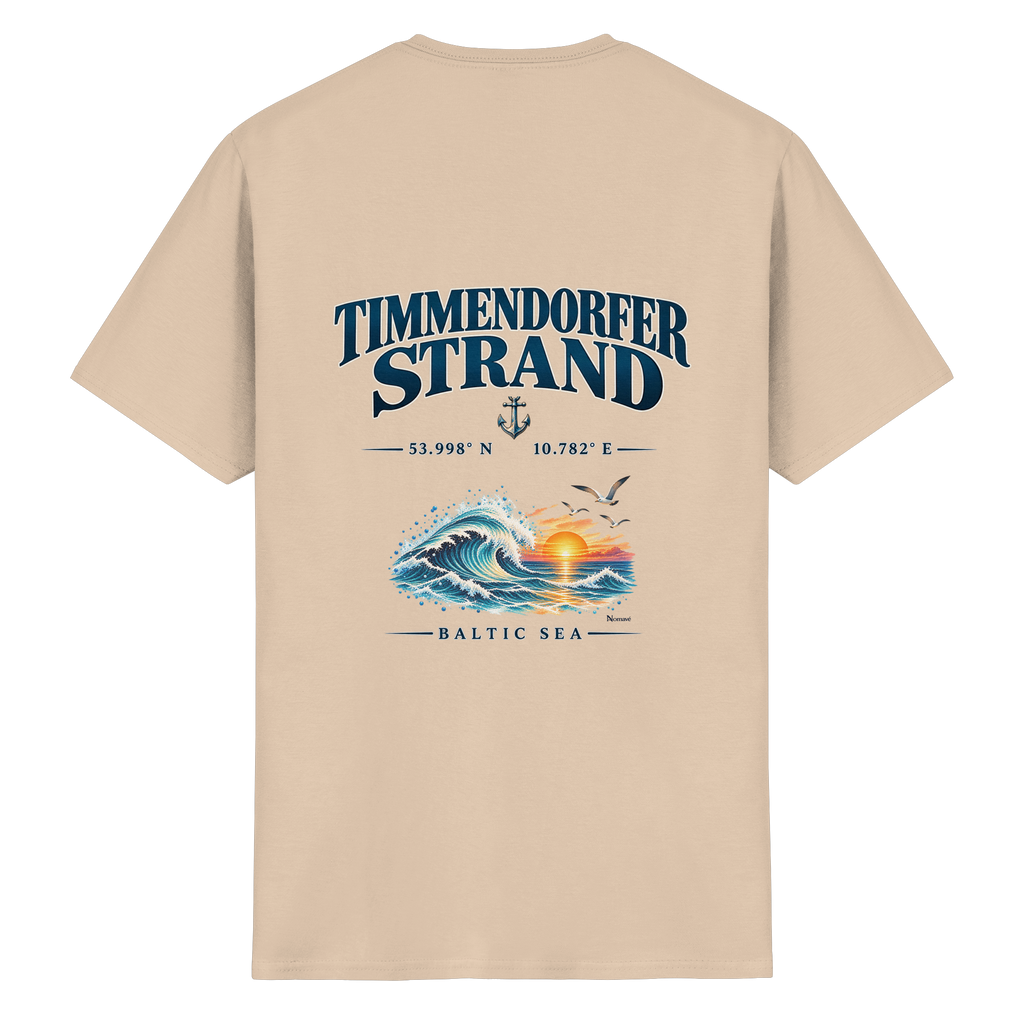 Original-Mockup 1: Unisex Essential-T-Shirt in Natural mit Timmendorfer Strand – Baltic Sea Rückenprint.