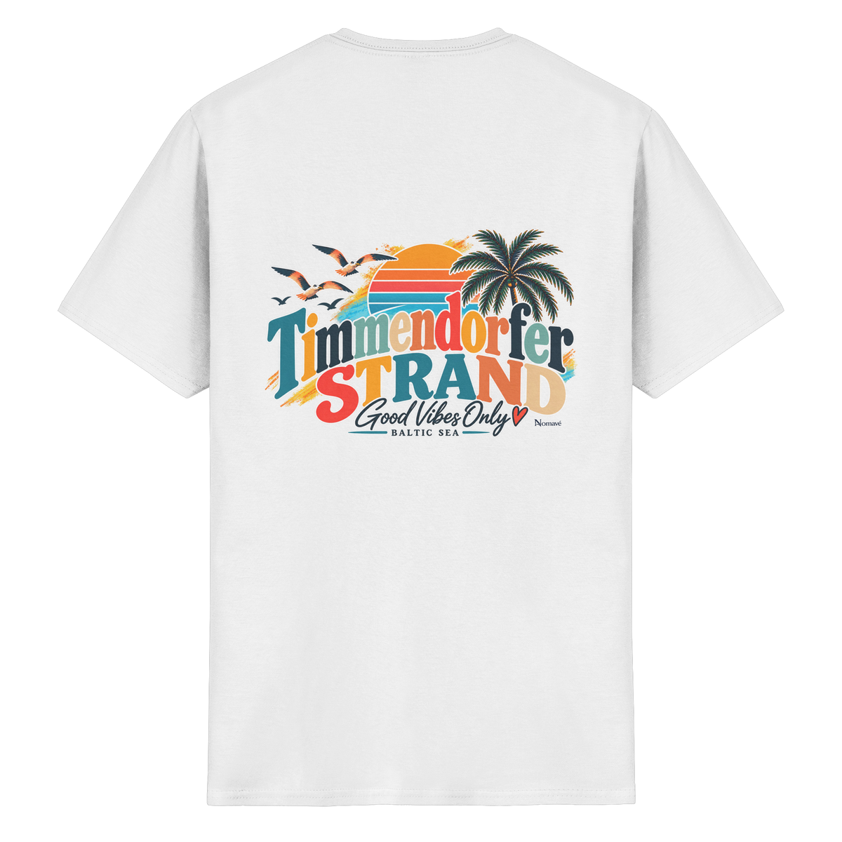 Essential T-Shirt in White, Katalog-Rückansicht mit Timmendorfer-Strand-Good-Vibes-Only-Rückenprint.