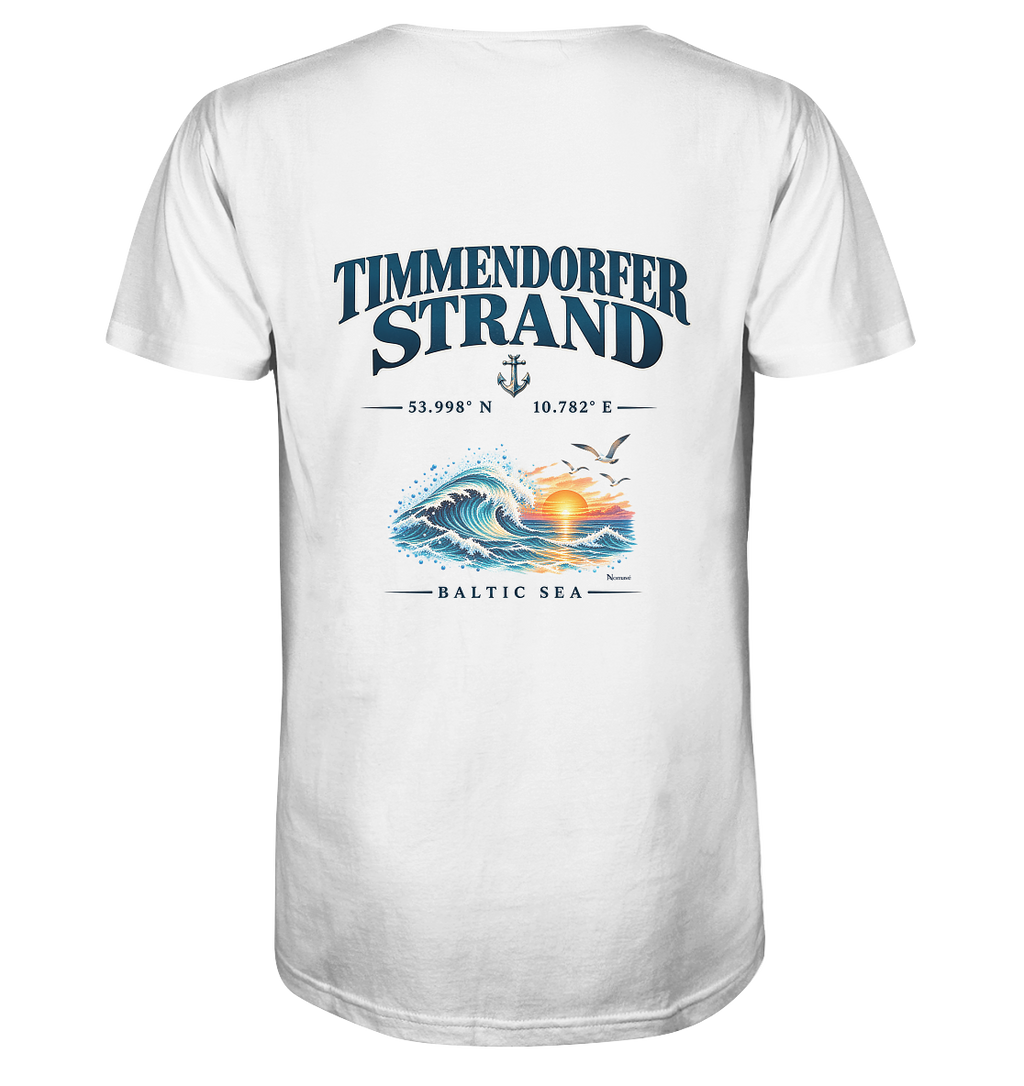 Original-Mockup 1: Herren Bio-V-Neck-T-Shirt in White mit Timmendorfer Strand – Baltic Sea Backprint.
