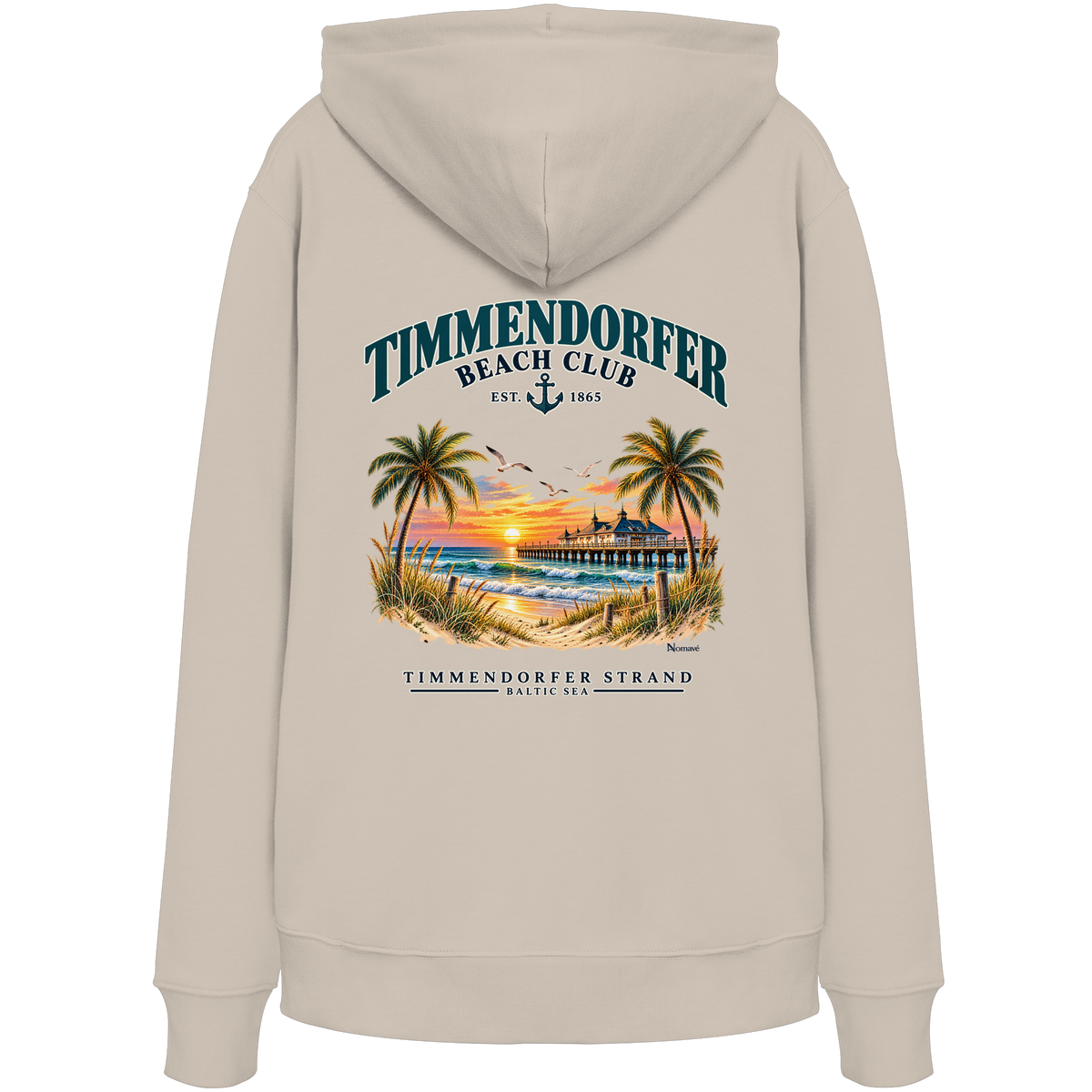 Original-/Katalogmockup: Unisex Bio-Hoodie in Desert Dust, Rückansicht mit Timmendorfer-Beach-Club-Rückendruck.