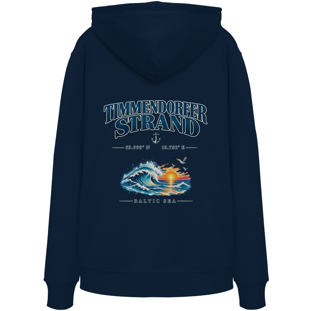 Original-Mockup 7: Unisex Bio-Hoodie in French Navy mit Timmendorfer Strand – Baltic Sea Backprint.