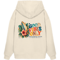 Rückansicht des Unisex-Oversize-Hoodies in Natural Raw mit Timmendorfer-Surf-Vibes-Rückenprint aus Surfboard, Hibiskus und „Good Vibes Only“.