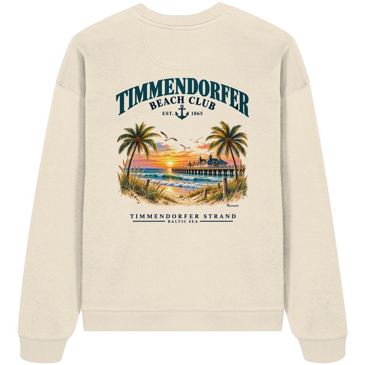 Original-Produktmockup: Unisex-Bio-Oversize-Sweatshirt in Natural Raw, Rückansicht mit Timmendorfer-Beach-Club-Motiv und dem Schriftzug Timmendorfer Strand – Baltic Sea.
