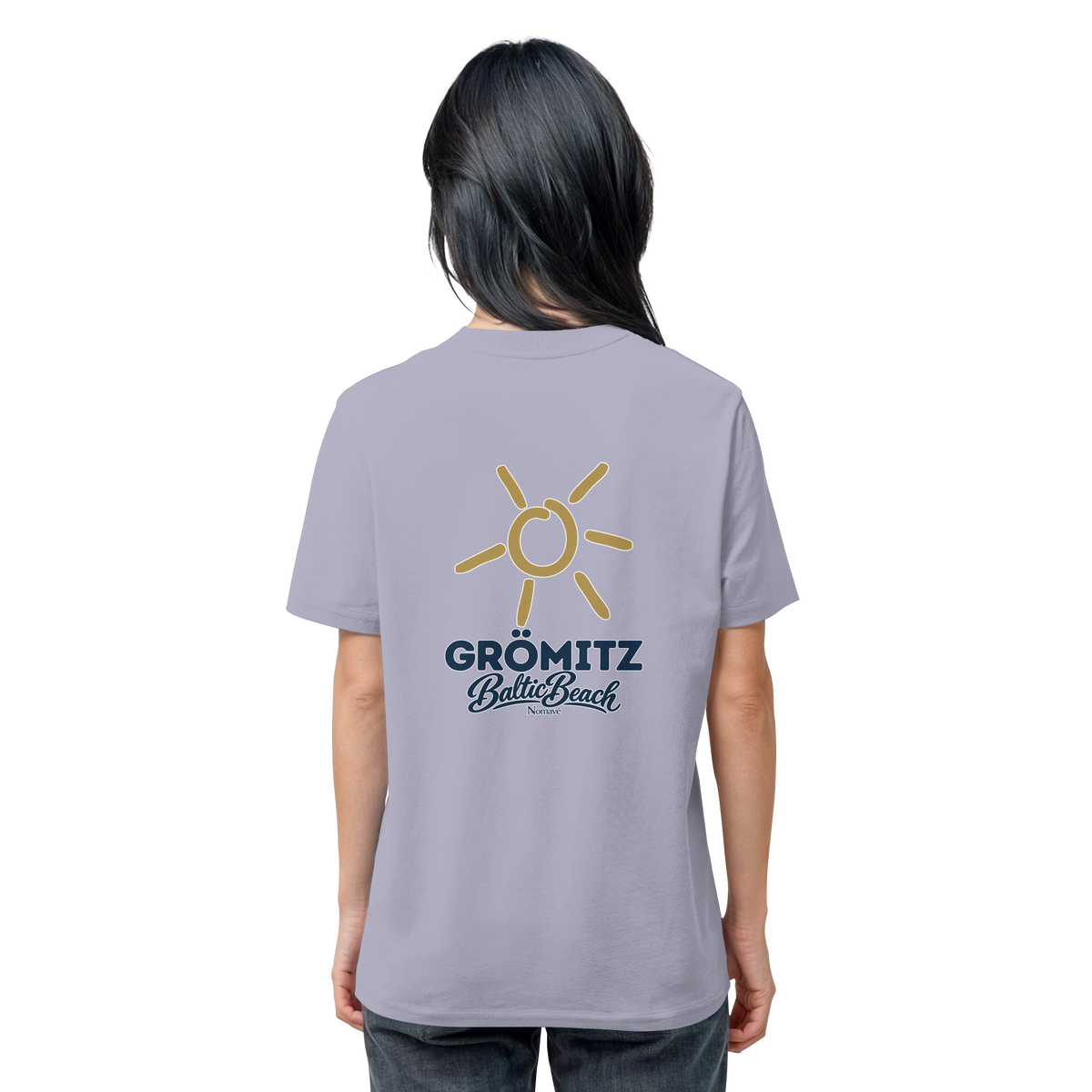 Grömitz Sonne Bio Unisex T-Shirt Baltic Beach mit Rückendruck in Lavender – Shirtigo-Originalmockup 15