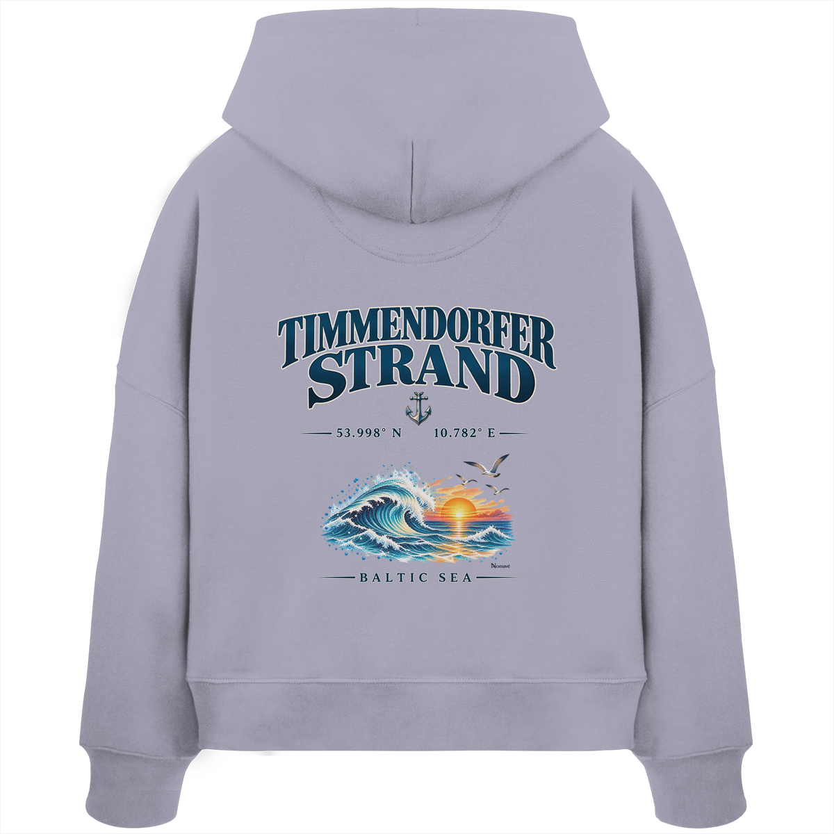 Original-Mockup 3: Damen Bio-Boxcut-Hoodie in Lavender mit Timmendorfer Strand – Baltic Sea Backprint.