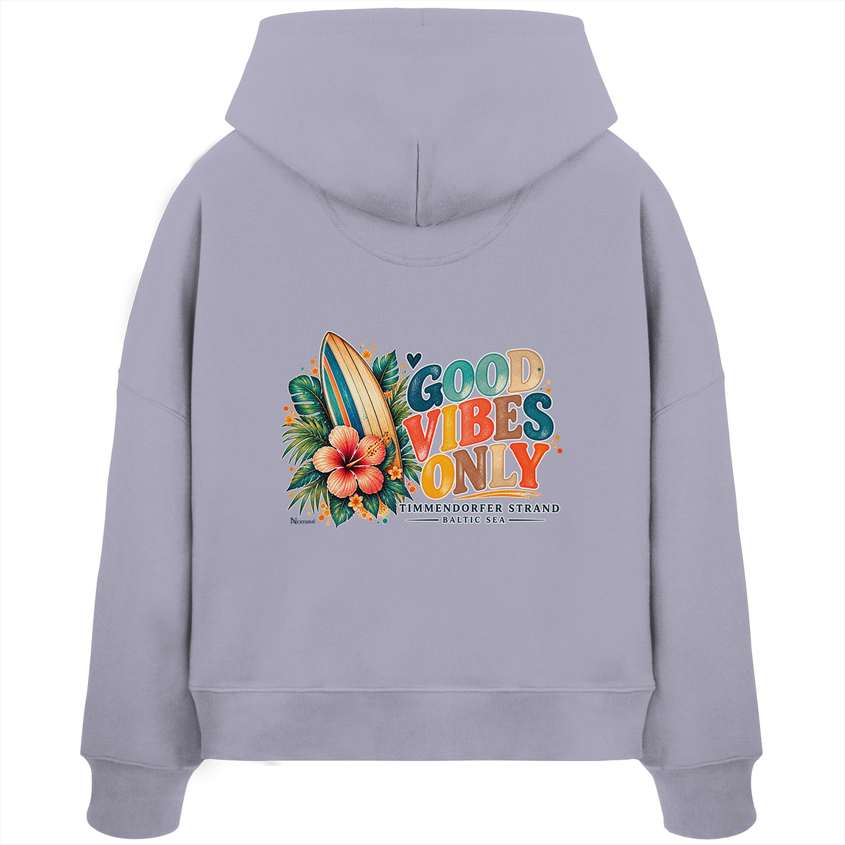 Rückansicht des Damen-Boxcut-Hoodies in Lavender mit Timmendorfer-Surf-Vibes-Motiv aus Surfboard, Hibiskusblüten und „Good Vibes Only“.