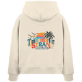 Timmendorfer Strand – Good Vibes Only – Damen Boxcut-Hoodie mit Rückenprint – Natural Raw; originales Katalogmockup der Rückansicht mit Rückenprint.