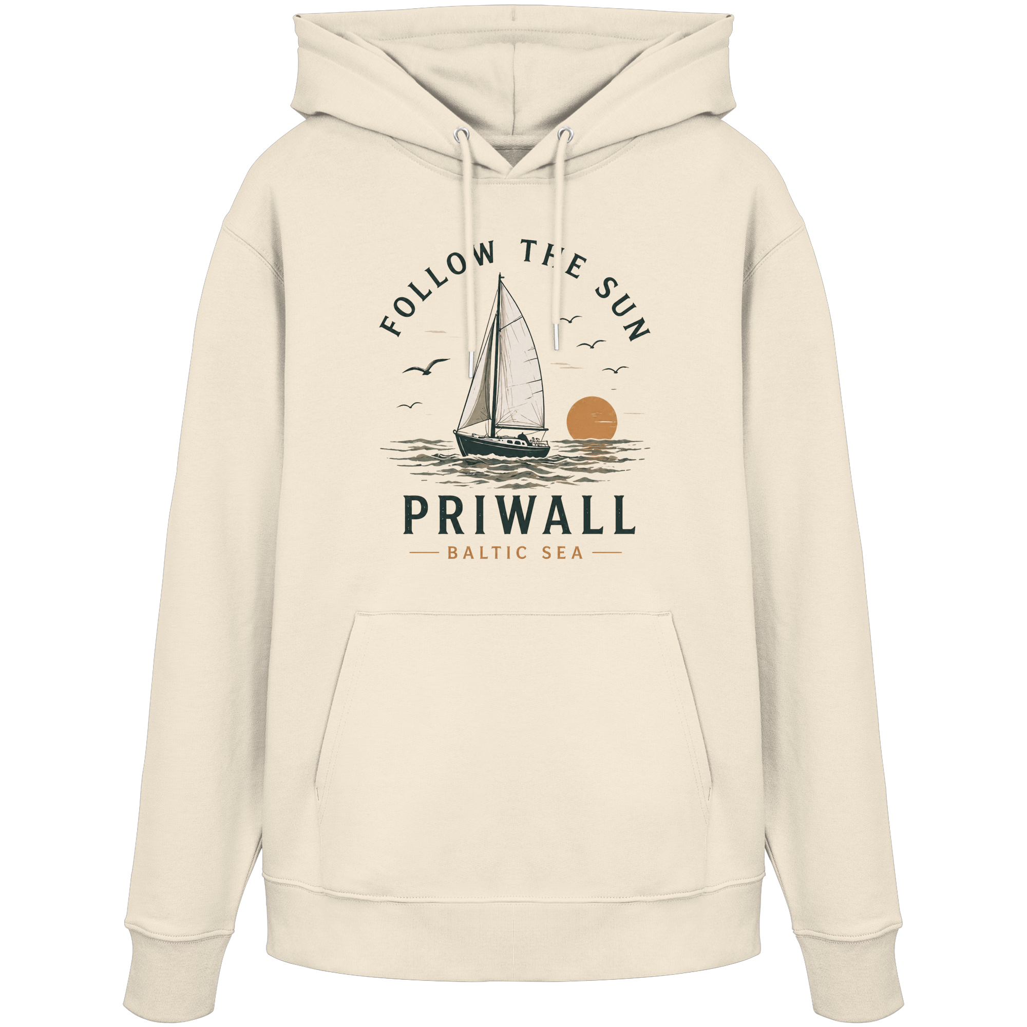 Natur färbender Follow the Sun Hoodie aus der Priwall Kollektion mit Segelboot Motiv und Ostsee Design