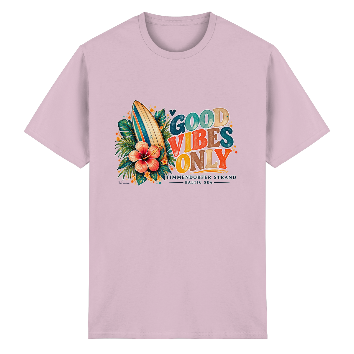 Timmendorfer Strand – Surf Vibes – Heavy-Cotton-T-Shirt mit Frontprint – Light Pink; originales Katalogmockup der Vorderansicht mit Frontprint.
