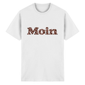 Heavy-Cotton-T-Shirt in White mit Moin-Leo-Blush-Pink-Frontprint.