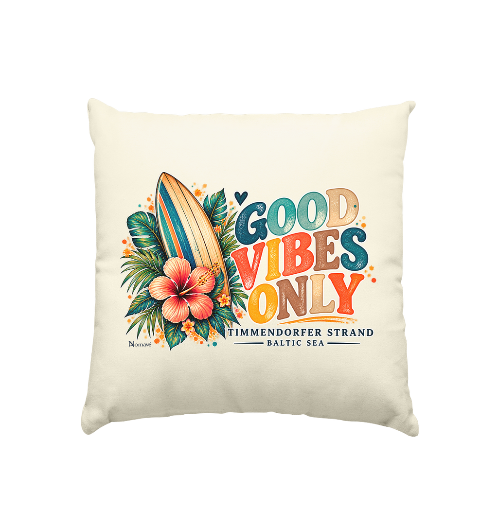 Shirtigo-Originalmockup: naturfarbenes Kissen 40 × 40 cm mit Timmendorfer Surf-Vibes-Frontmotiv