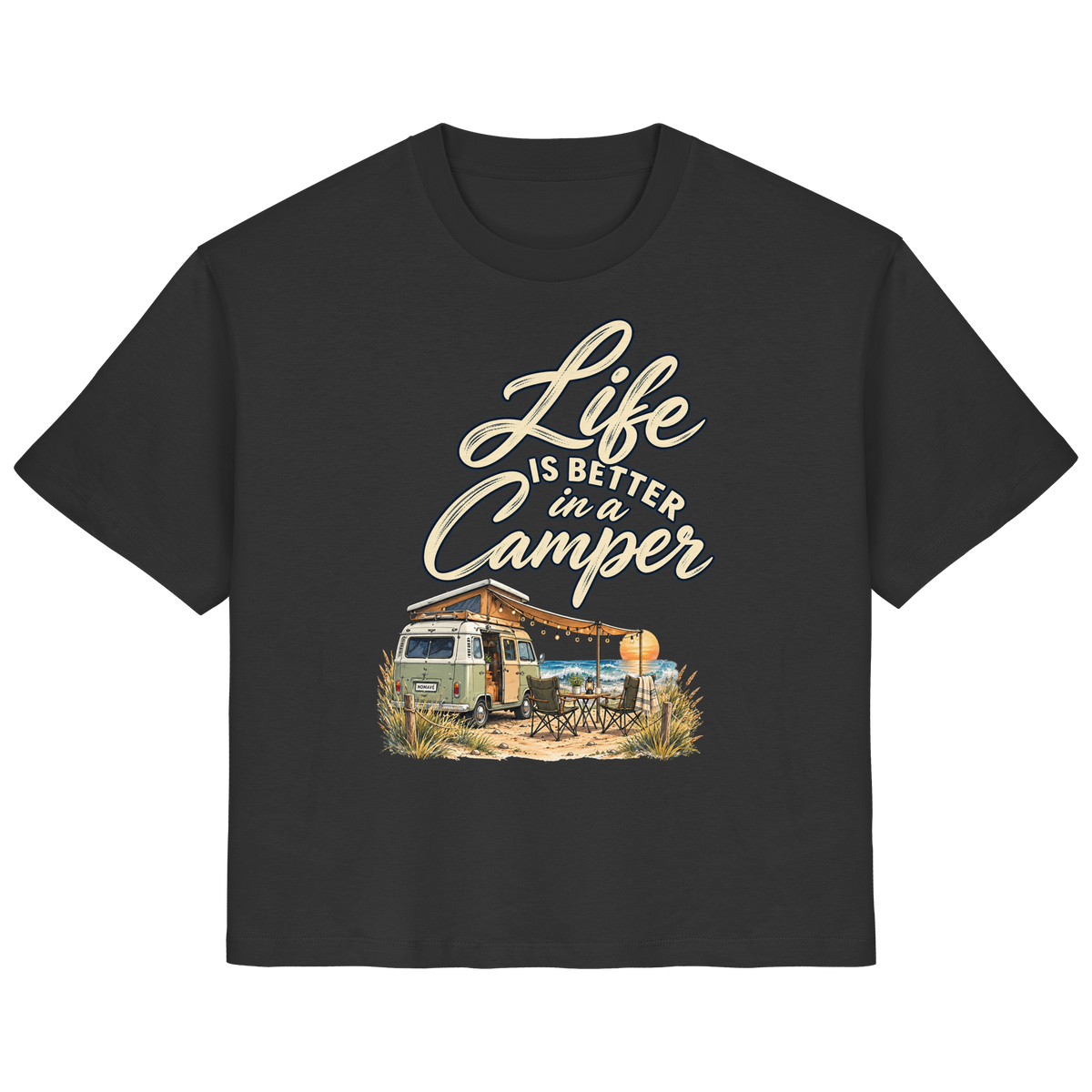 Damen Bio Shirt in Black mit „Life is better in a Camper“-Motiv – Vorderansicht für Vanlife- und Campingfans