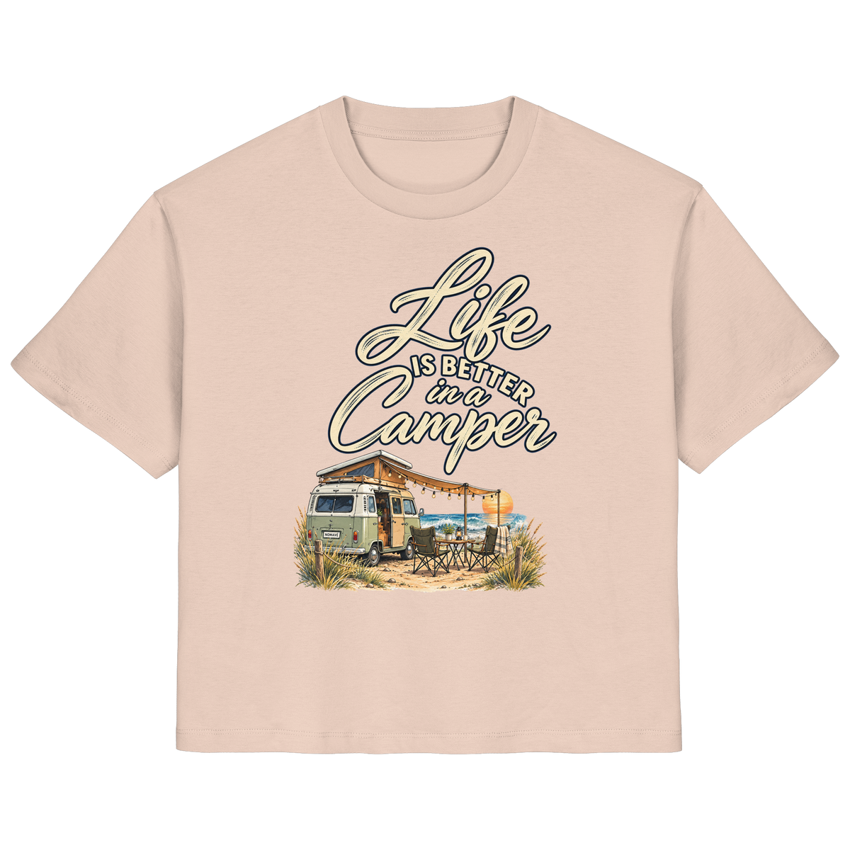 Damen Bio Shirt in Fraiche Peche mit „Life is better in a Camper“-Motiv – Vorderansicht für Vanlife- und Campingfans