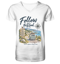 Follow the Road – Vanlife – Herren Bio V-Ausschnitt T-Shirt – Frontprint