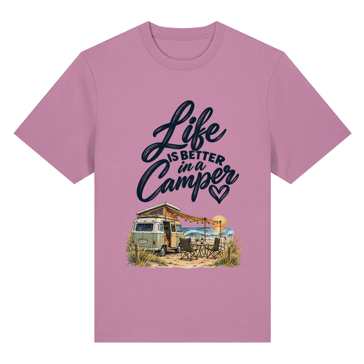 Bio-Heavy Shirt mit „Life is better in a Camper“-Motiv – Vorderansicht in Bubble Pink für Vanlife- und Campingfans