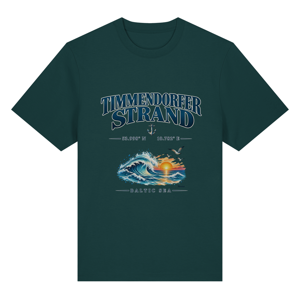 Original-Mockup 11: Unisex Bio-Heavy-T-Shirt in Glazed Green mit Timmendorfer Strand – Baltic Sea Frontprint.