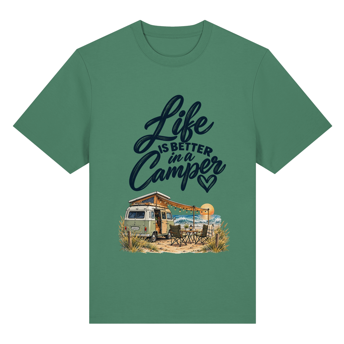 Bio-Heavy Shirt mit „Life is better in a Camper“-Motiv – Vorderansicht in Green Bay für Vanlife- und Campingfans