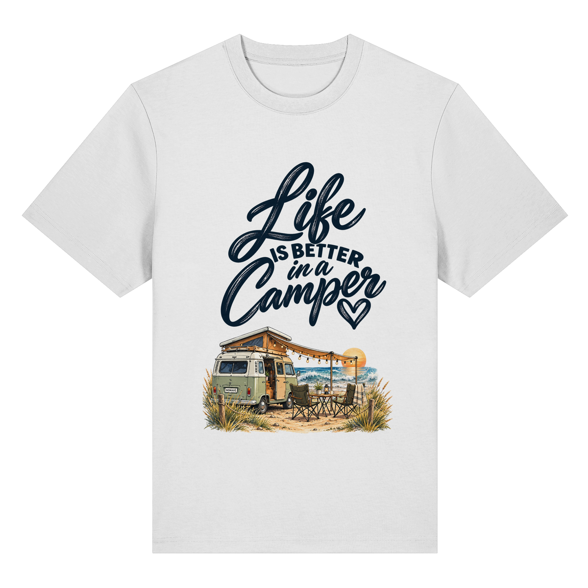 Bio-Heavy Shirt mit „Life is better in a Camper“-Motiv – Vorderansicht in White für Vanlife- und Campingfans