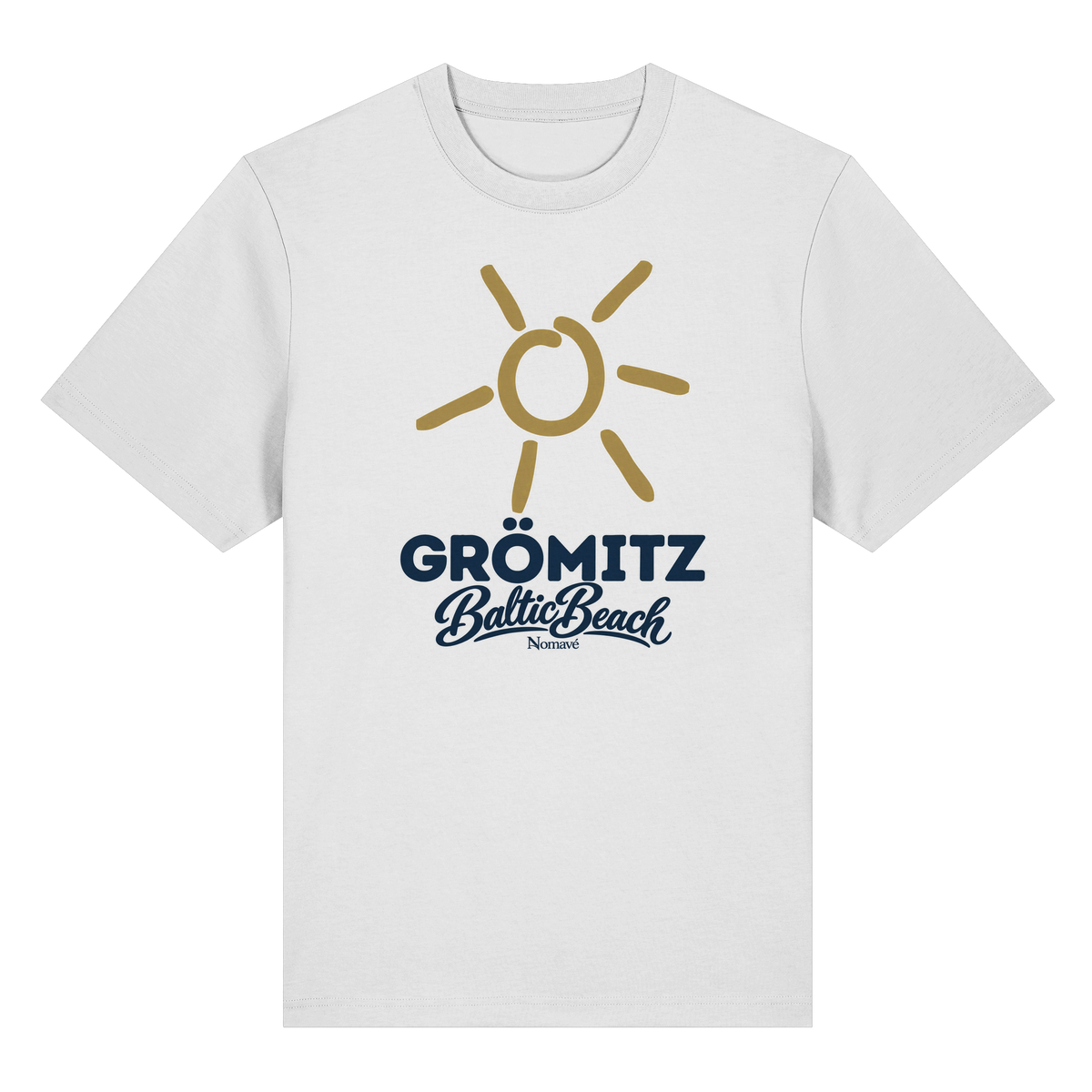 Bio-Heavy T-Shirt Grömitz Sonne Baltic Beach in White – Frontdruck mit goldener Sonne, Shirtigo-Originalmockup 11