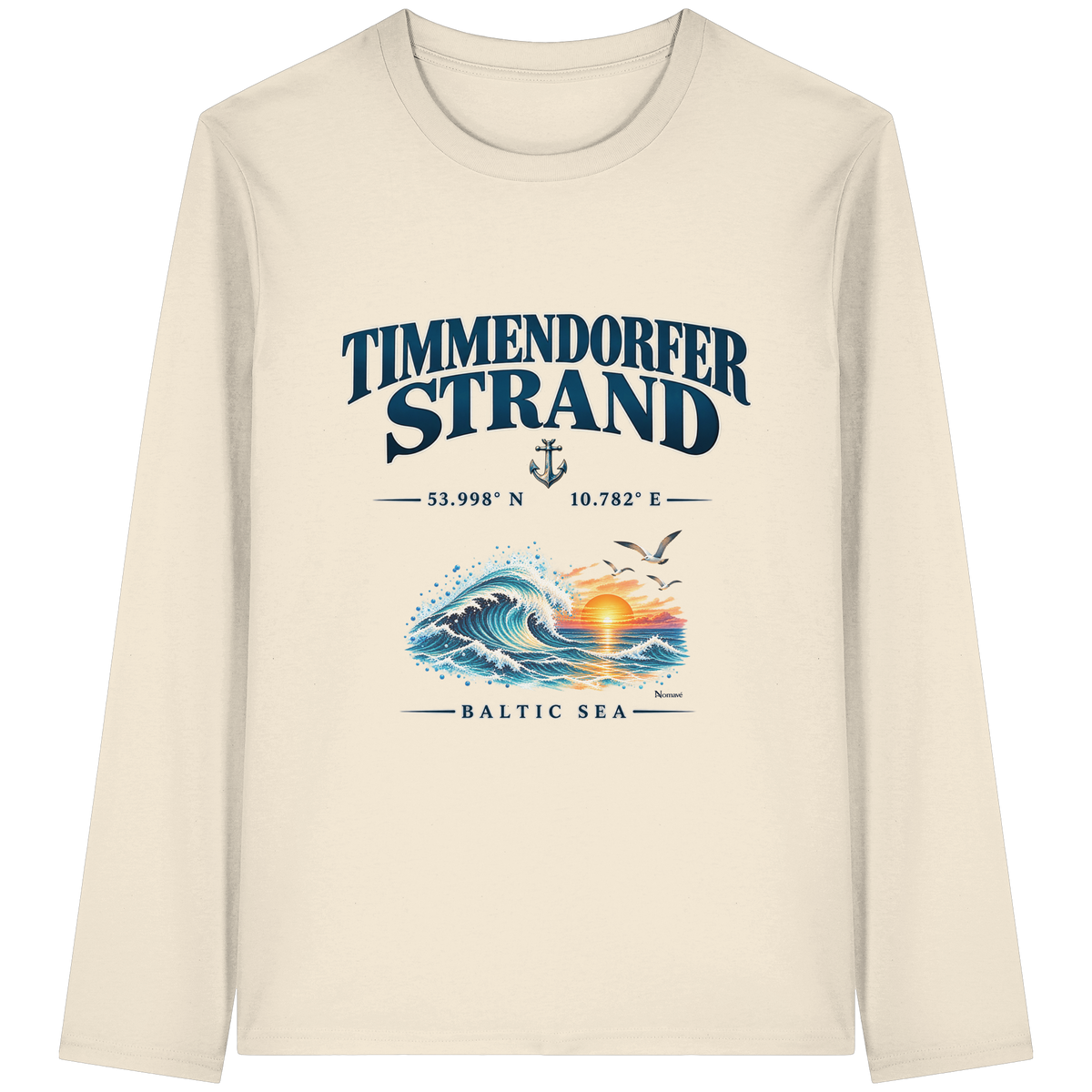 Original-Mockup 1: Unisex Bio-Longsleeve in Natural Raw mit Timmendorfer Strand – Baltic Sea Frontprint.