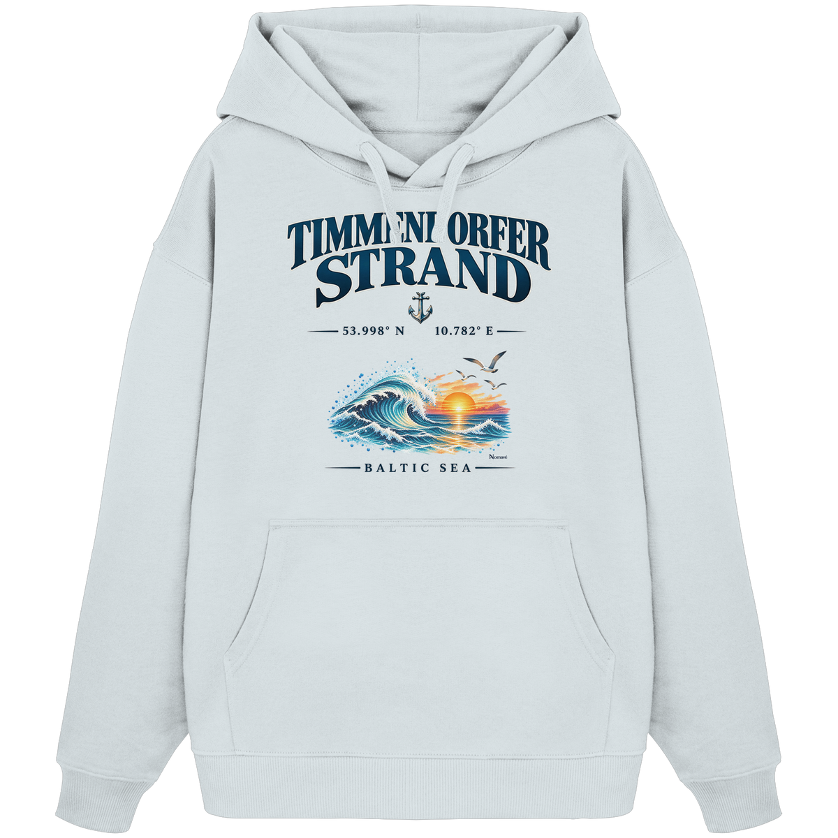 Original-Mockup 9: Unisex Bio-Oversize-Hoodie in Blue Ice mit Timmendorfer Strand – Baltic Sea Frontprint.