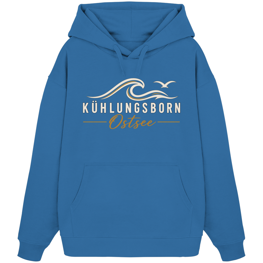 Shirtigo-Originalmockup: Bio-Oversize-Hoodie Kühlungsborn Baltic Waves, Dark Edition, Mindful Blue, Vorderansicht mit Motiv.