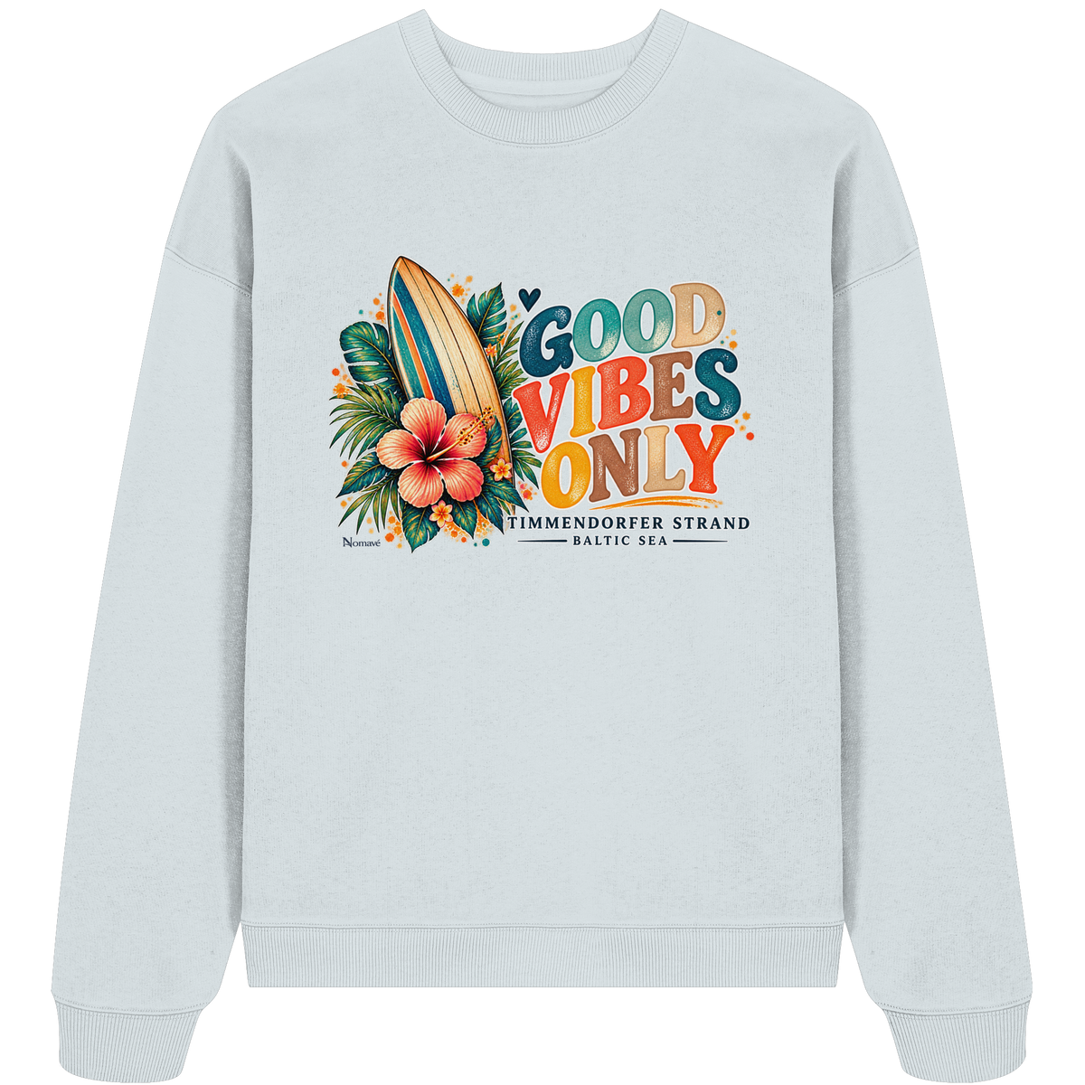 Timmendorfer Strand – Surf Vibes – Unisex Bio-Oversize-Sweatshirt mit Frontprint in Blue Ice – Shirtigo-Katalog-Vorderansicht.