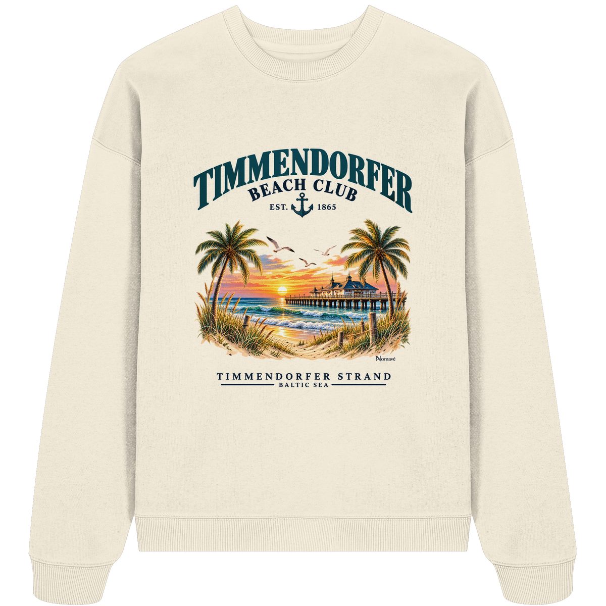 Originalmockup: Bio-Oversize-Sweatshirt in Cream mit Timmendorfer-Beach-Club-Frontprint, Motivansicht.