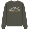 Shirtigo-Originalmockup: Bio-Oversize-Sweatshirt Kühlungsborn Baltic Waves, Dark Edition, Khaki, Vorderansicht mit Motiv.