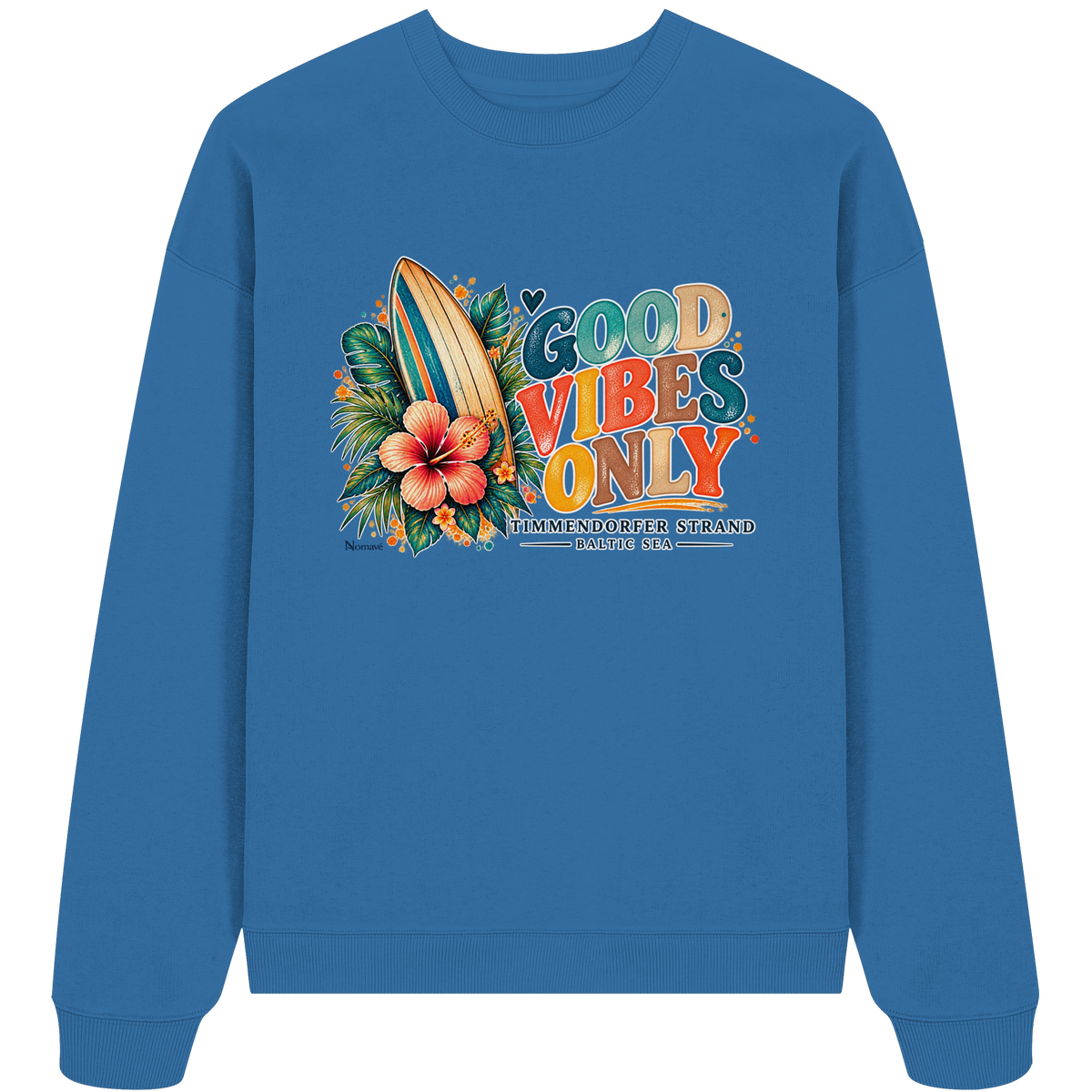 Timmendorfer Strand – Surf Vibes – Unisex Bio-Oversize-Sweatshirt mit Frontprint in Mindful Blue – Shirtigo-Katalog-Vorderansicht.