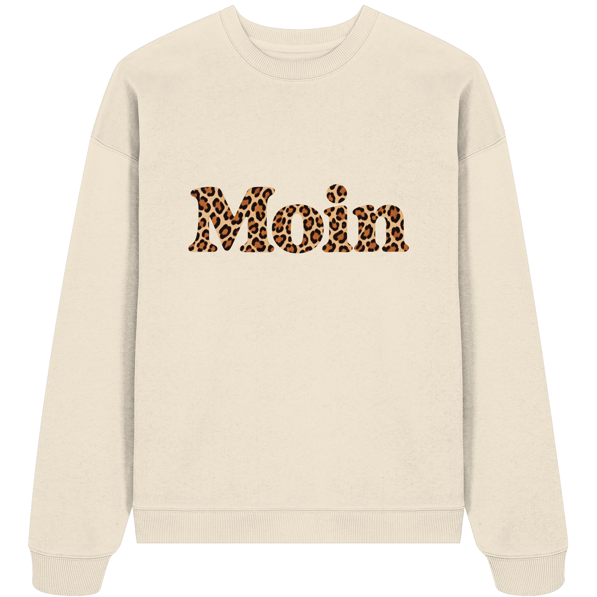 Original-Shirtigo-Mockup: Bio Oversize Sweatshirt in Natural Raw mit „Moin“ im Karamell-Leoprint auf der Vorderseite