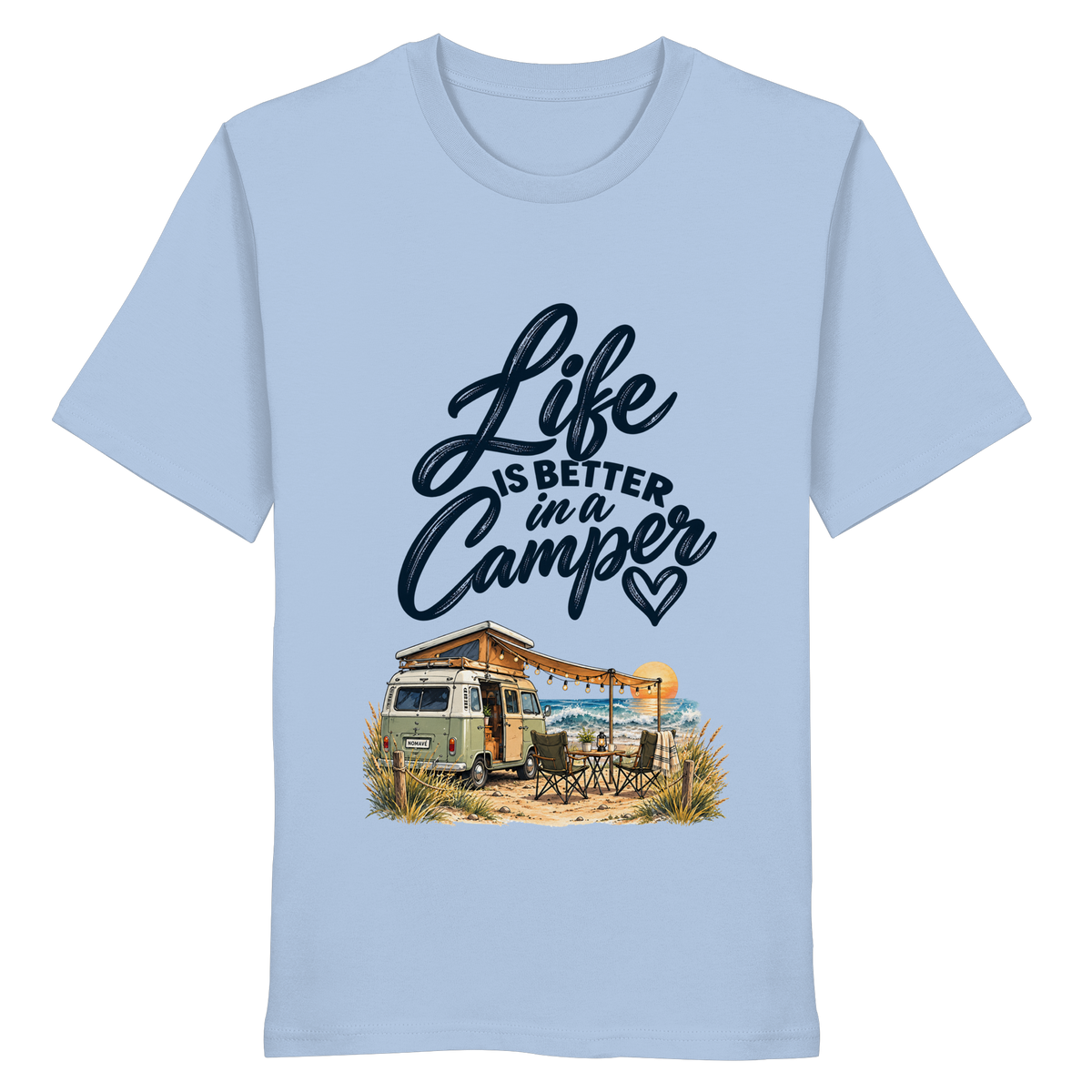 Bio T - Shirt mit „Life is better in a Camper“-Motiv – Vorderansicht in Blue Soul für Vanlife- und Campingfans