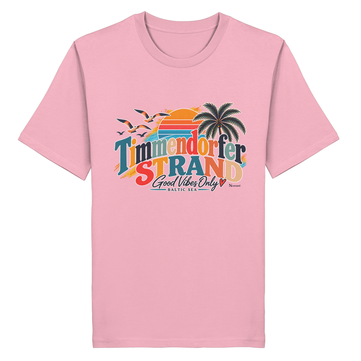 Vorderansicht des Unisex-T-Shirts in Cotton Pink mit Timmendorfer-Strand-Good-Vibes-Only-Frontprint aus Sonnenuntergang, Palmen und Möwen.