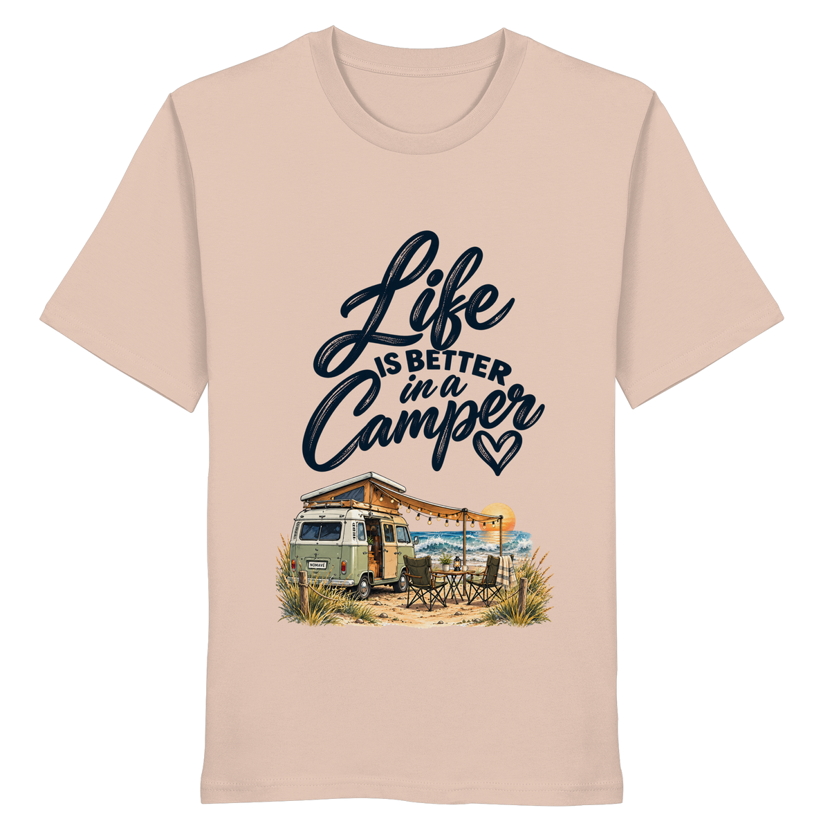 Bio T - Shirt mit „Life is better in a Camper“-Motiv – Vorderansicht in Fraiche Peche für Vanlife- und Campingfans