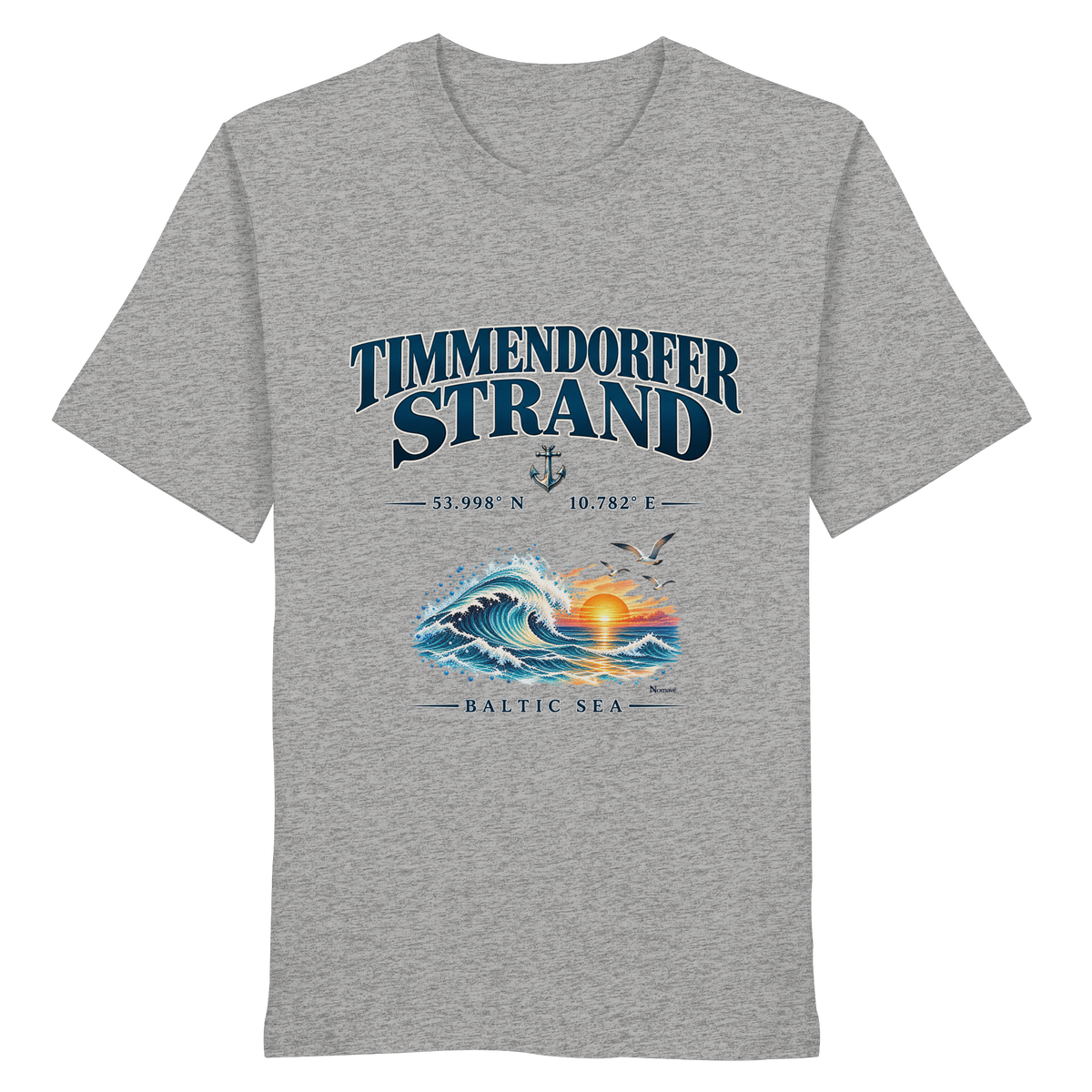 Original-Mockup 4: Unisex Bio-T-Shirt in Heather Grey mit Timmendorfer Strand – Baltic Sea Frontprint.