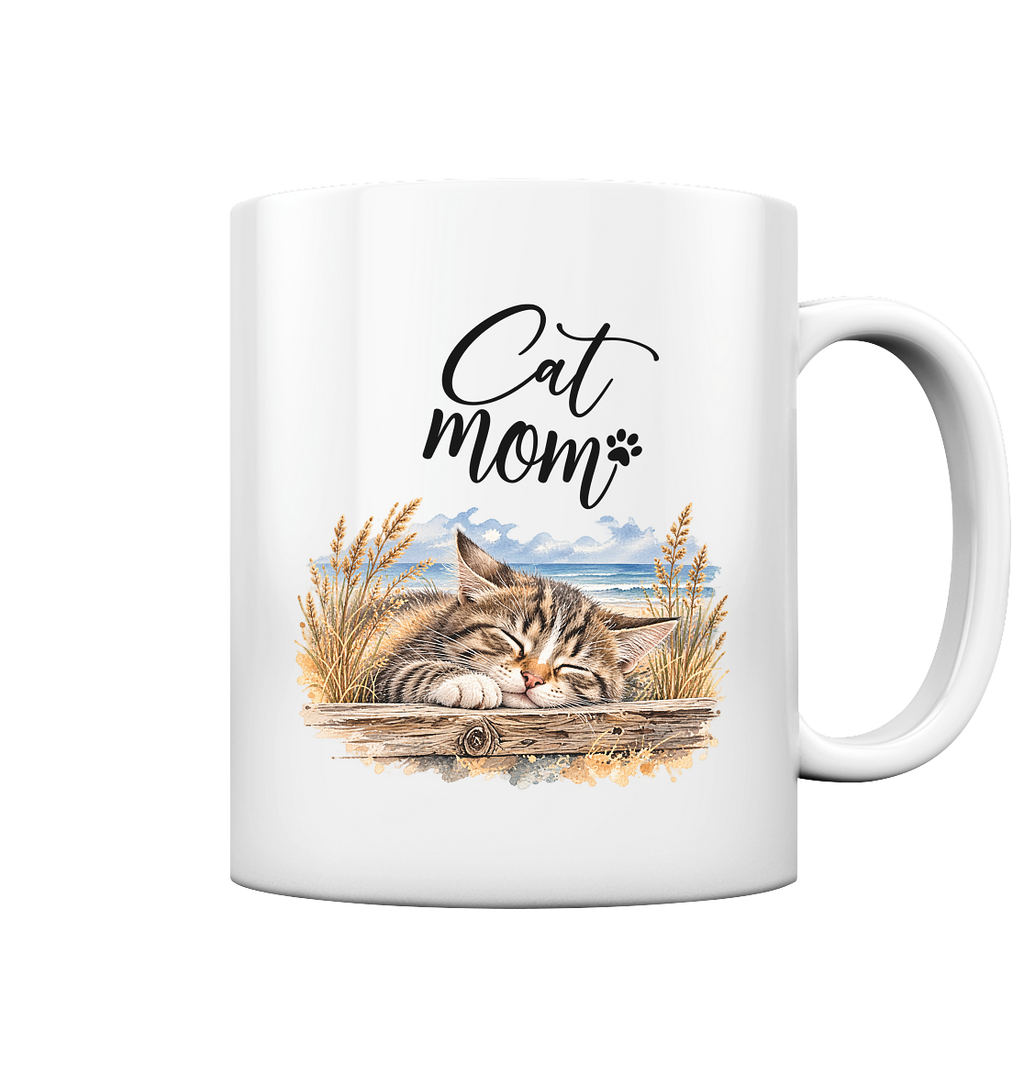 Weiße Cat-Mom-Tasse glossy 330 ml mit C-förmigem Henkel, Katzen- und Küstenmotiv sowie Cat-Mom-Schriftzug.