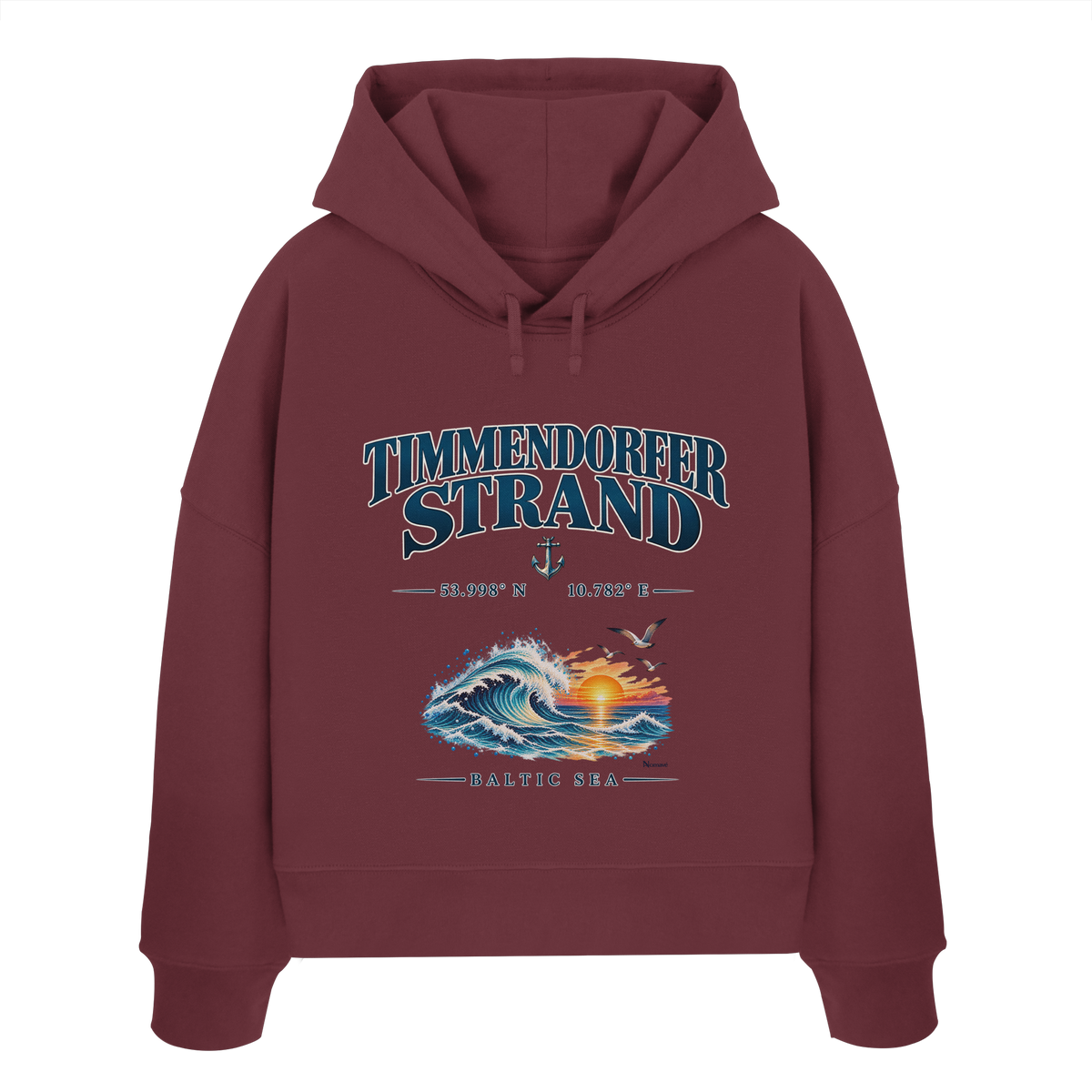 Original-Mockup 3: Damen Bio-Boxcut-Hoodie in Burgundy mit Timmendorfer Strand – Baltic Sea Frontprint.