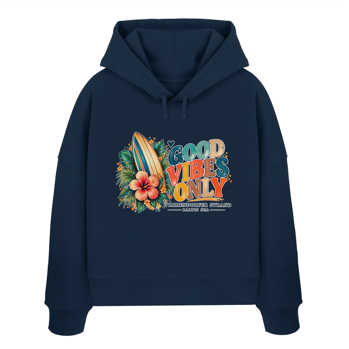 Timmendorfer Strand – Surf Vibes – Damen Bio-Boxcut-Hoodie mit Frontprint in French Navy – Katalog-Vorderansicht mit Surfboard, Hibiskus und Good-Vibes-Only-Frontprint.