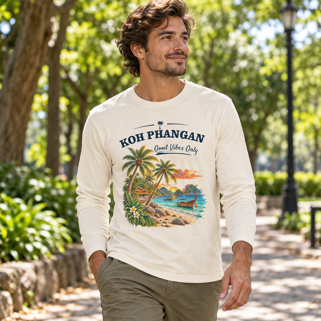 Bio Longsleeve in Natural Raw mit Koh Phangan Good Vibes Only Frontprint im Stadtpark