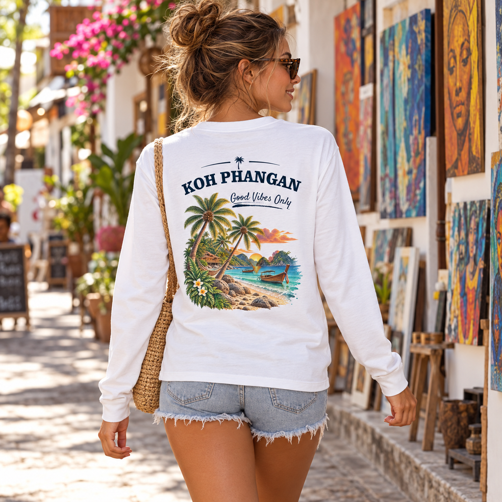 Damen Bio Longsleeve T-Shirt mit Koh Phangan Good Vibes Only Backprint in einer tropischen Reiseszene