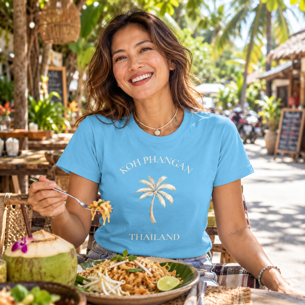 Damen Bio T-Shirt in Aqua Blue mit Koh Phangan Mini Palm Frontprint beim Essen in Thailand