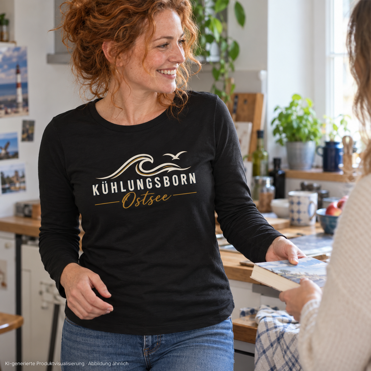 Kühlungsborn Baltic Waves – Damen Bio-Longsleeve, Dark Edition, Black – beim Büchertausch mit einer Freundin, Frontdruck; KI-generierte Produktvisualisierung.