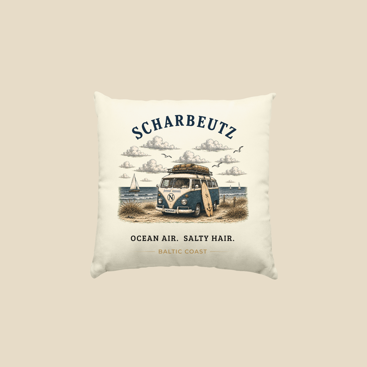 Kissen Clean Mockup mit Scharbeutz Bulli Motiv
