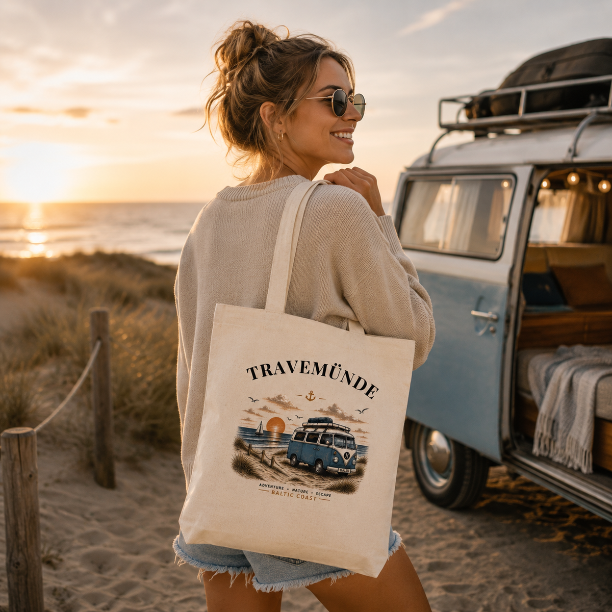 Travemünde Bulli – Baltic Coast Bio-Tasche in einer maritimen Travemünde Produktaufnahme