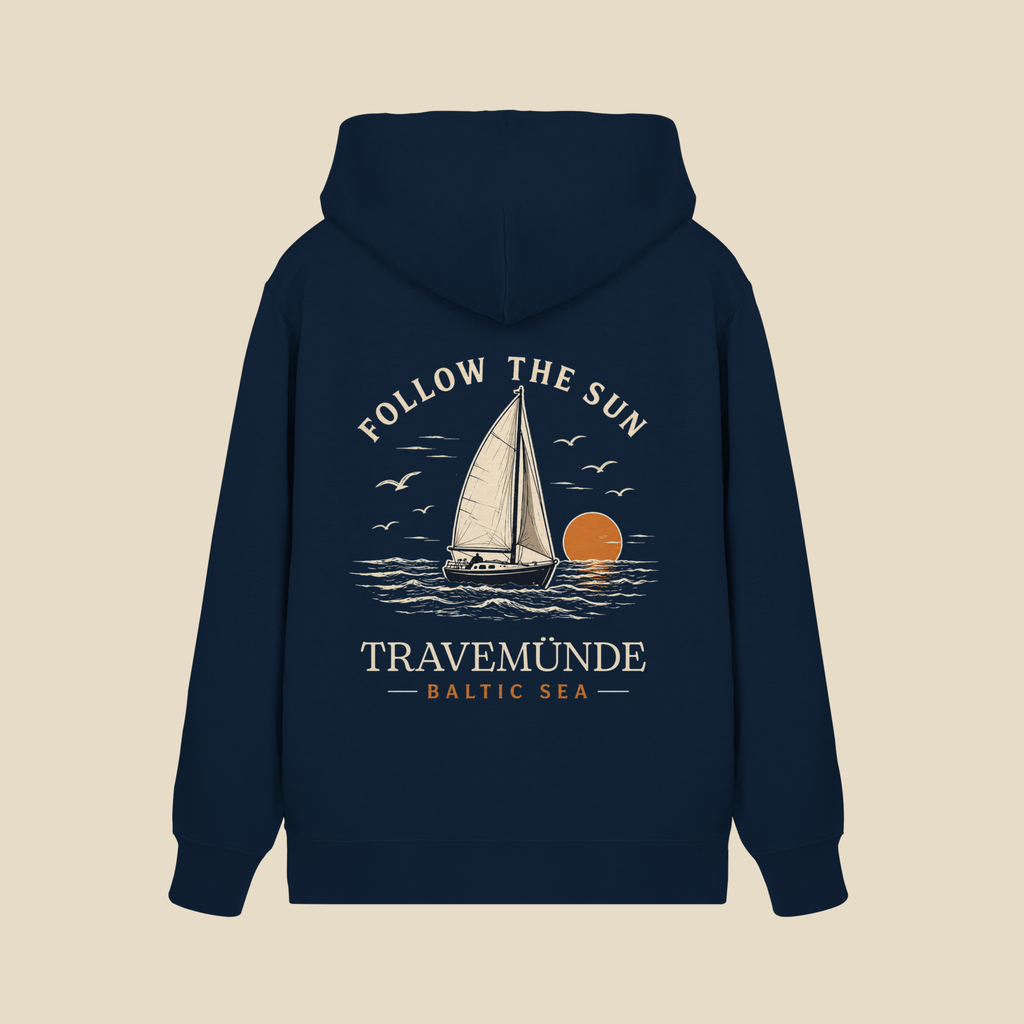 Travemünde Follow The Sun Kapuzenjacke mit Segelboot Motiv